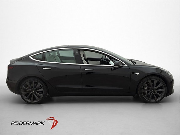 Tesla Model 3 5 of 5