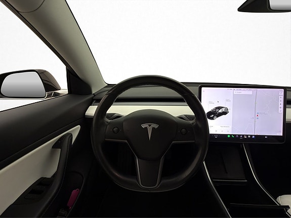 Tesla Model 3 14 of 30