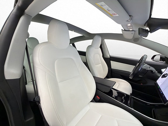 Tesla Model 3 30 of 30