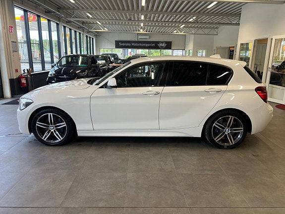 BMW 125i 3 of 5