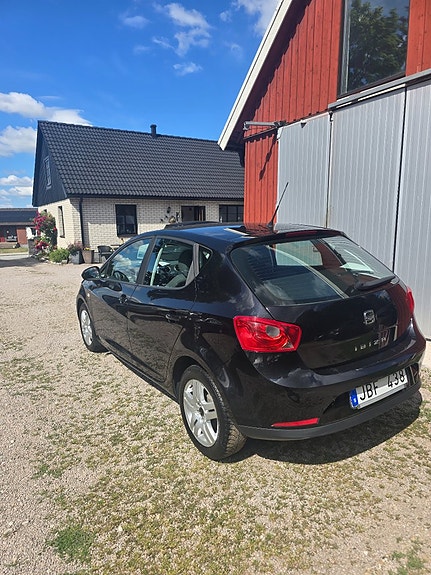 Seat Ibiza 3 of 5
