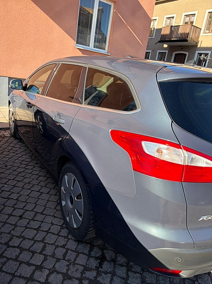 Ford Focus 3 of 5
