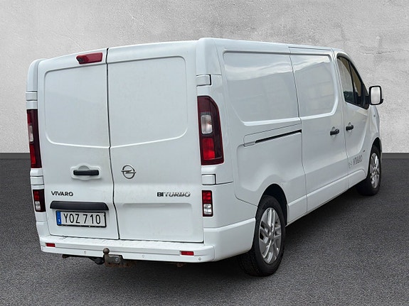 Opel Vivaro 5 of 5