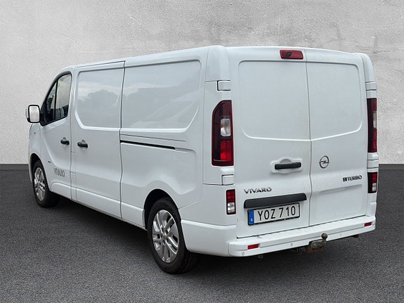 Opel Vivaro 3 of 5