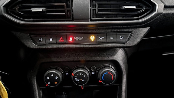 Dacia Sandero 18 of 19