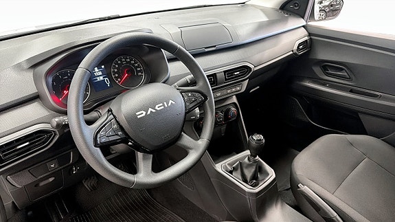 Dacia Sandero 14 of 18