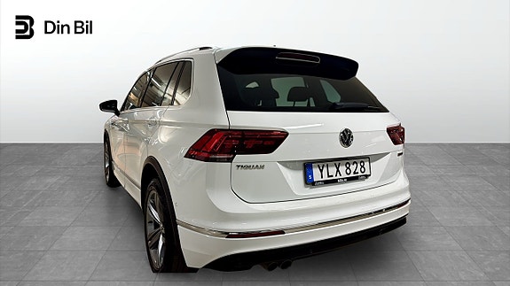 Volkswagen Tiguan 3 of 5