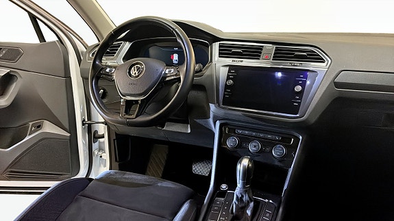 Volkswagen Tiguan 11 of 14