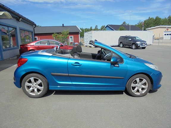 Peugeot 207 CC 15 of 16