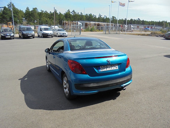 Peugeot 207 CC 3 of 5