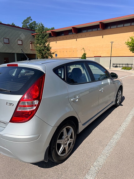 Hyundai i30 4 of 14