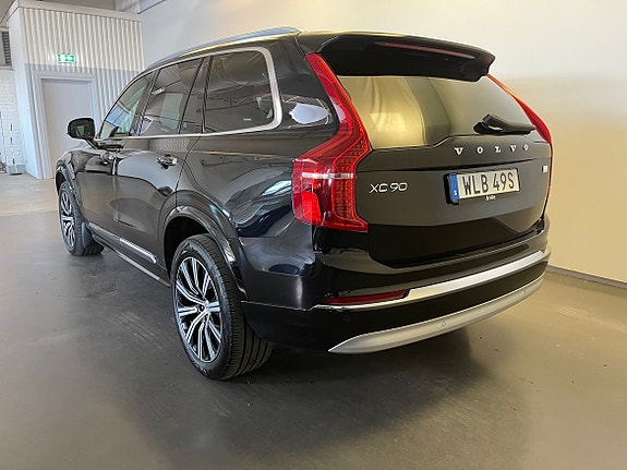 Volvo XC90 3 of 5