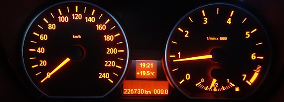 BMW 118i 10 of 22