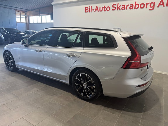 Volvo V60 4 of 5