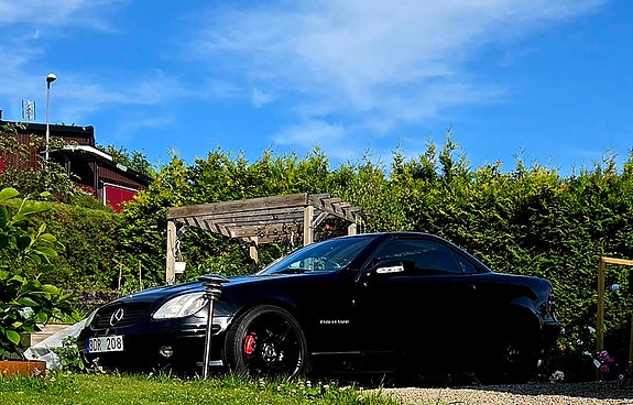 Mercedes-Benz SLK200 2 of 3