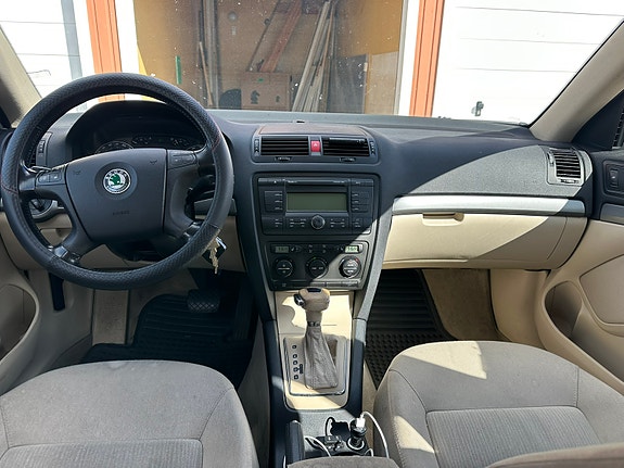 Skoda Octavia 5 of 7