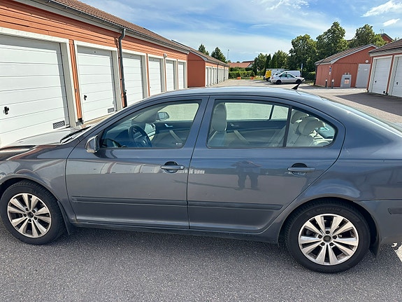 Skoda Octavia 3 of 7