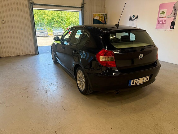 BMW 116i 6 of 11