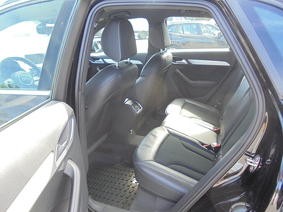 Audi Q3 7 of 11