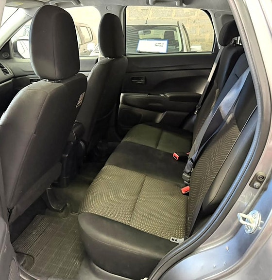 Mitsubishi ASX 8 of 9