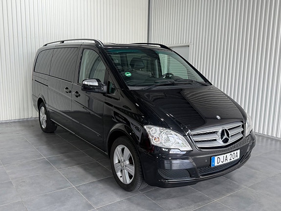 Mercedes-Benz Viano 2 of 5