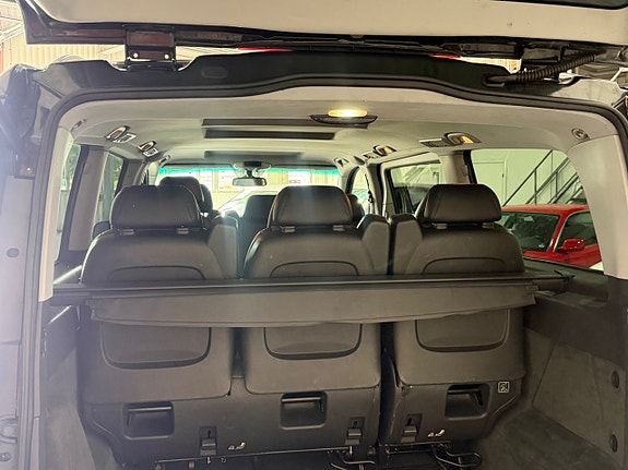 Mercedes-Benz Viano 14 of 14