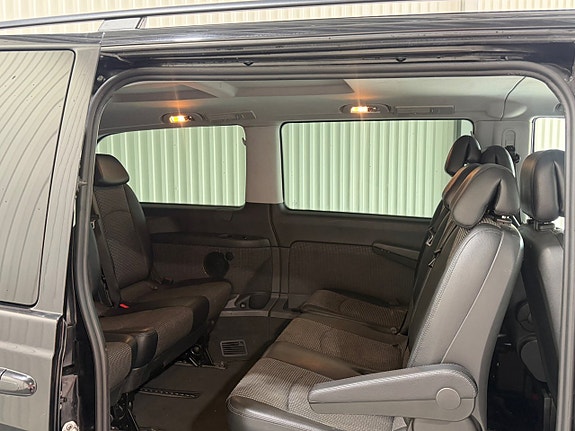 Mercedes-Benz Viano 13 of 14