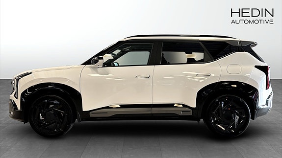 Kia Seltos 6 of 12