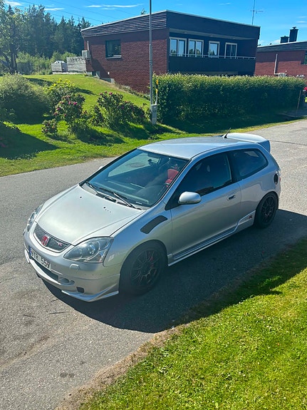 Honda Civic 2 of 5