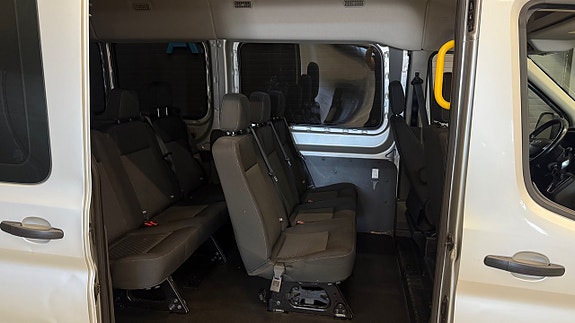 Ford Transit 13 of 27
