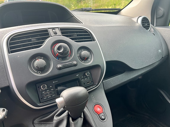 Renault Kangoo Express 9 of 12