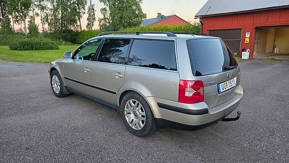 Volkswagen Passat 5 of 5