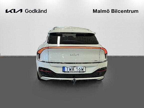 Kia EV6 6 of 24