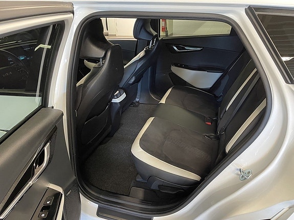 Kia EV6 13 of 24