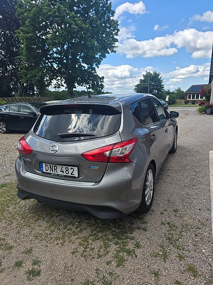 Nissan Pulsar 4 of 5
