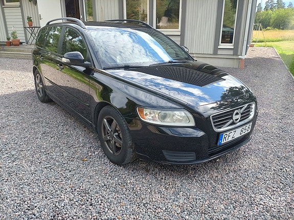Volvo V50 5 of 5