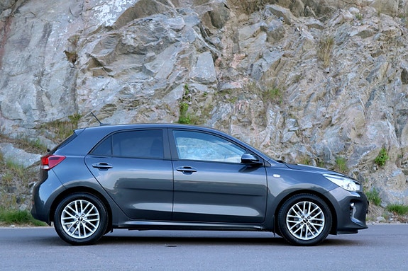 Kia Rio 3 of 20