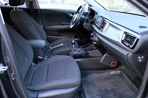 Kia Rio 11 of 20