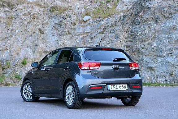 Kia Rio 6 of 20