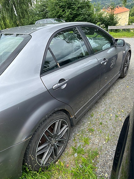 Mazda 6 4 of 5