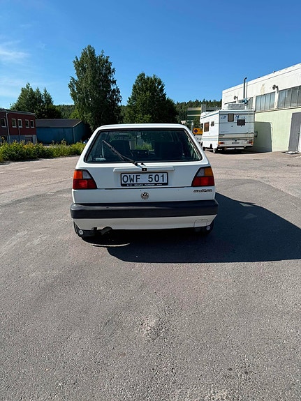 Volkswagen Golf II 4 of 5