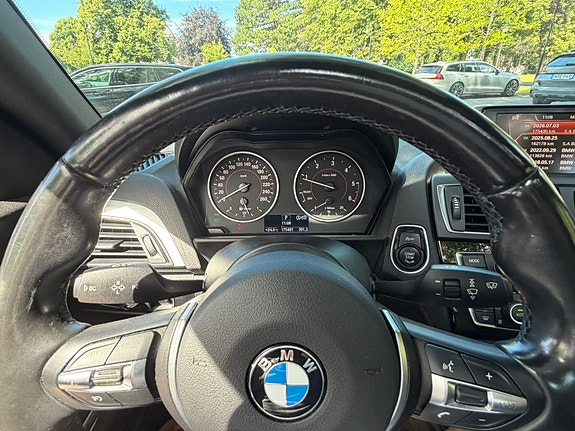 BMW 218d 7 of 9