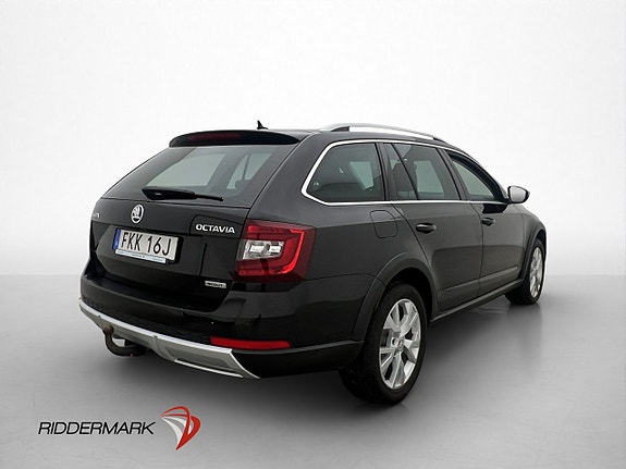 Skoda Octavia Scout 8 of 30