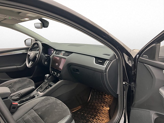 Skoda Octavia Scout 15 of 30