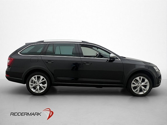 Skoda Octavia Scout 9 of 30
