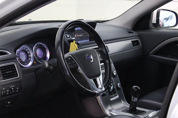 Volvo V70 9 of 16