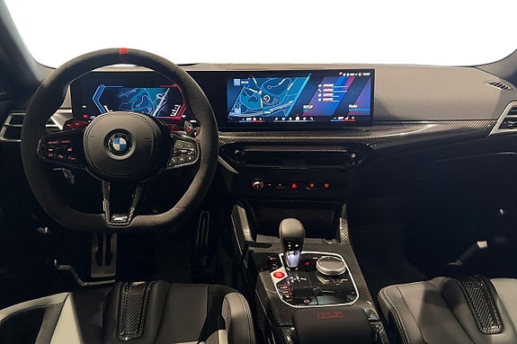 BMW M2 10 of 24