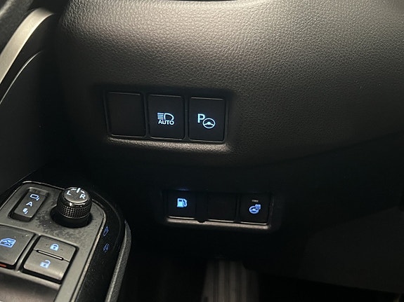 Toyota C-HR 19 of 28