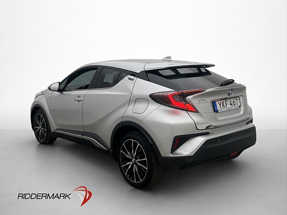 Toyota C-HR 4 of 5