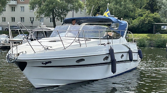 Mira 34 / Volvo Penta KAD 44 -04 2 of 5